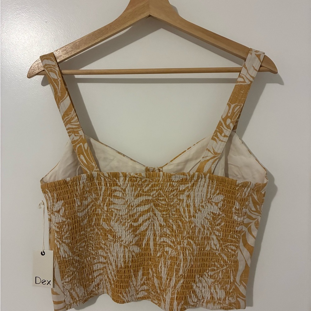 NWT DEX | Palm Print Button-Up Crop medium - Picture 5 of 10